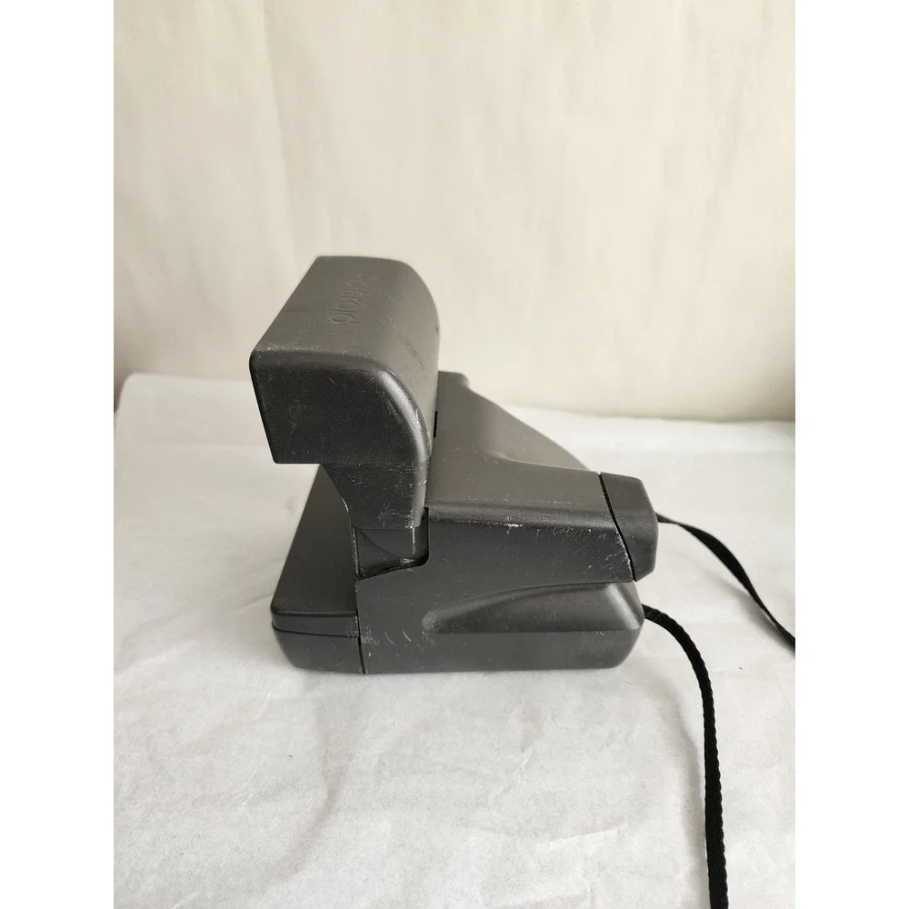 Polaroid OneStep CloseUp Instant Film Camera Vintage 600 Series Black Flash